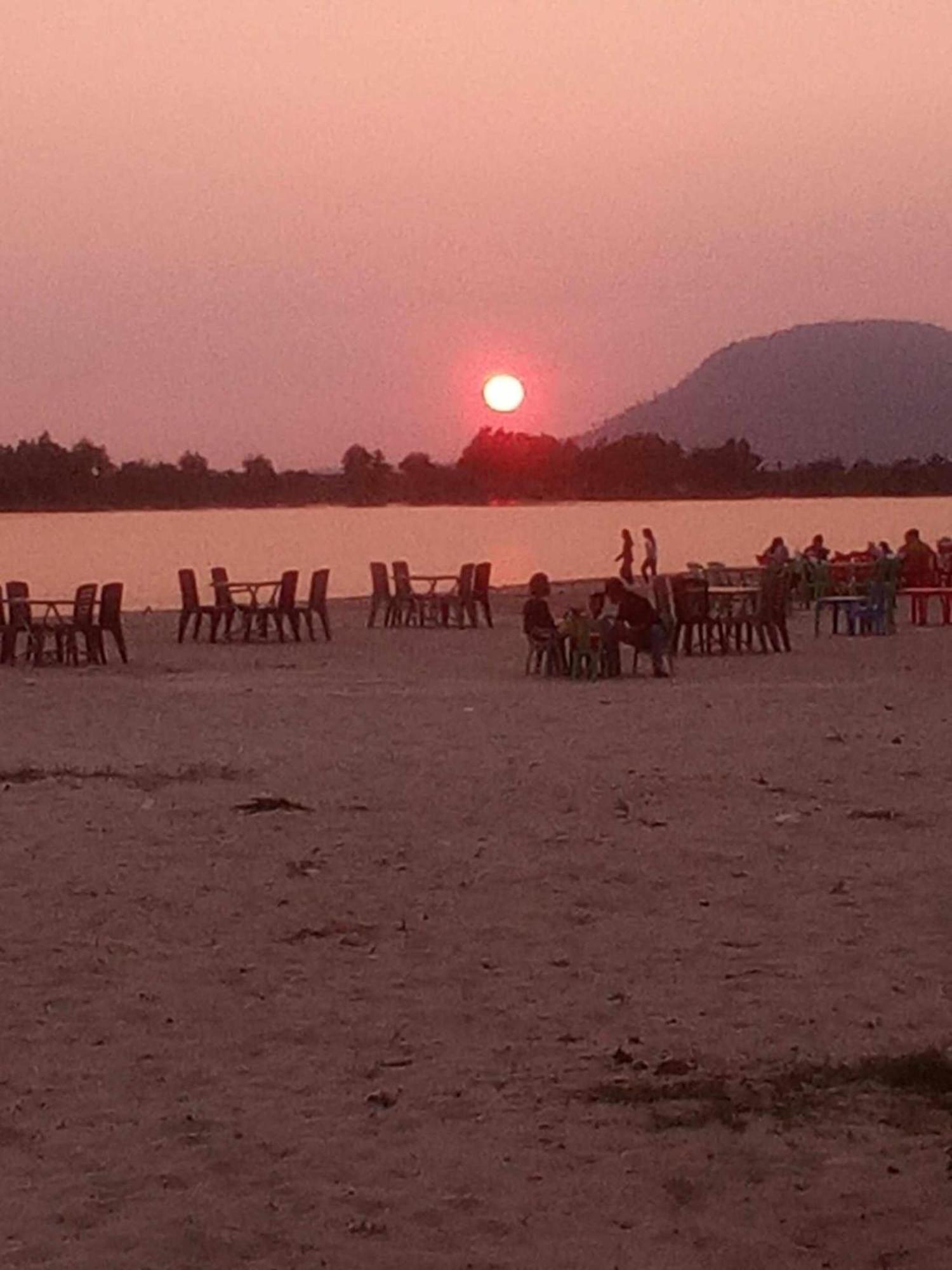 La Plage De Kampot By Lee & Hap Guest House Екстериор снимка